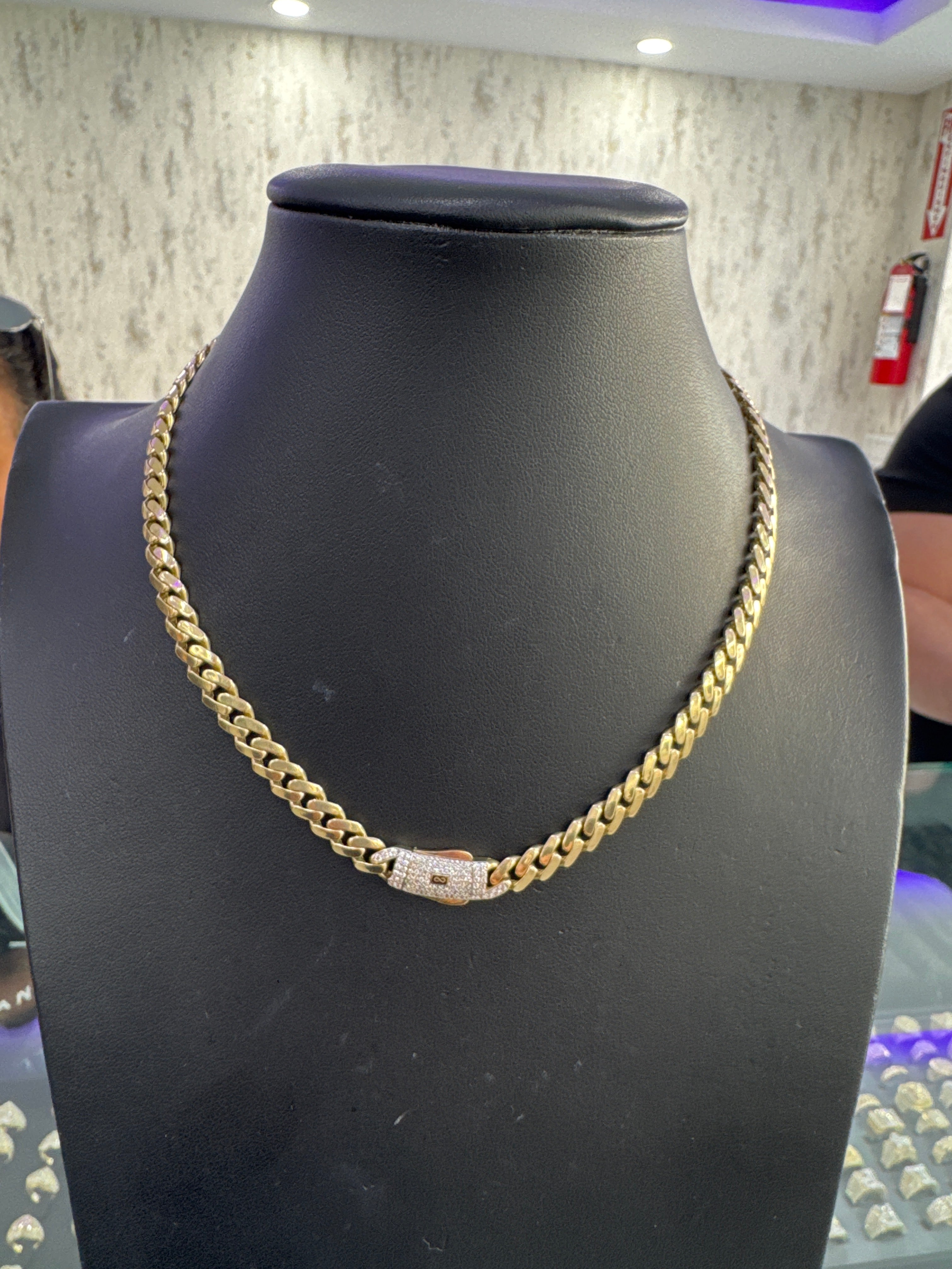 14k manaci chain