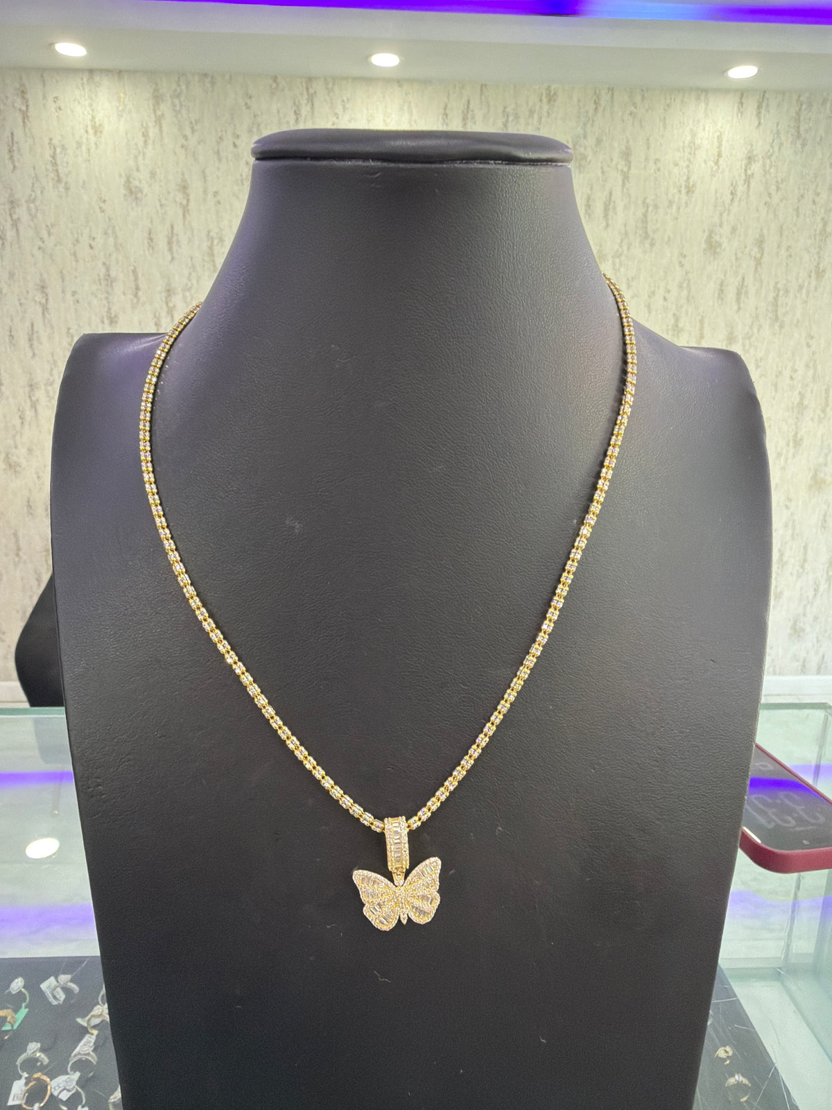 14k moon ice chain