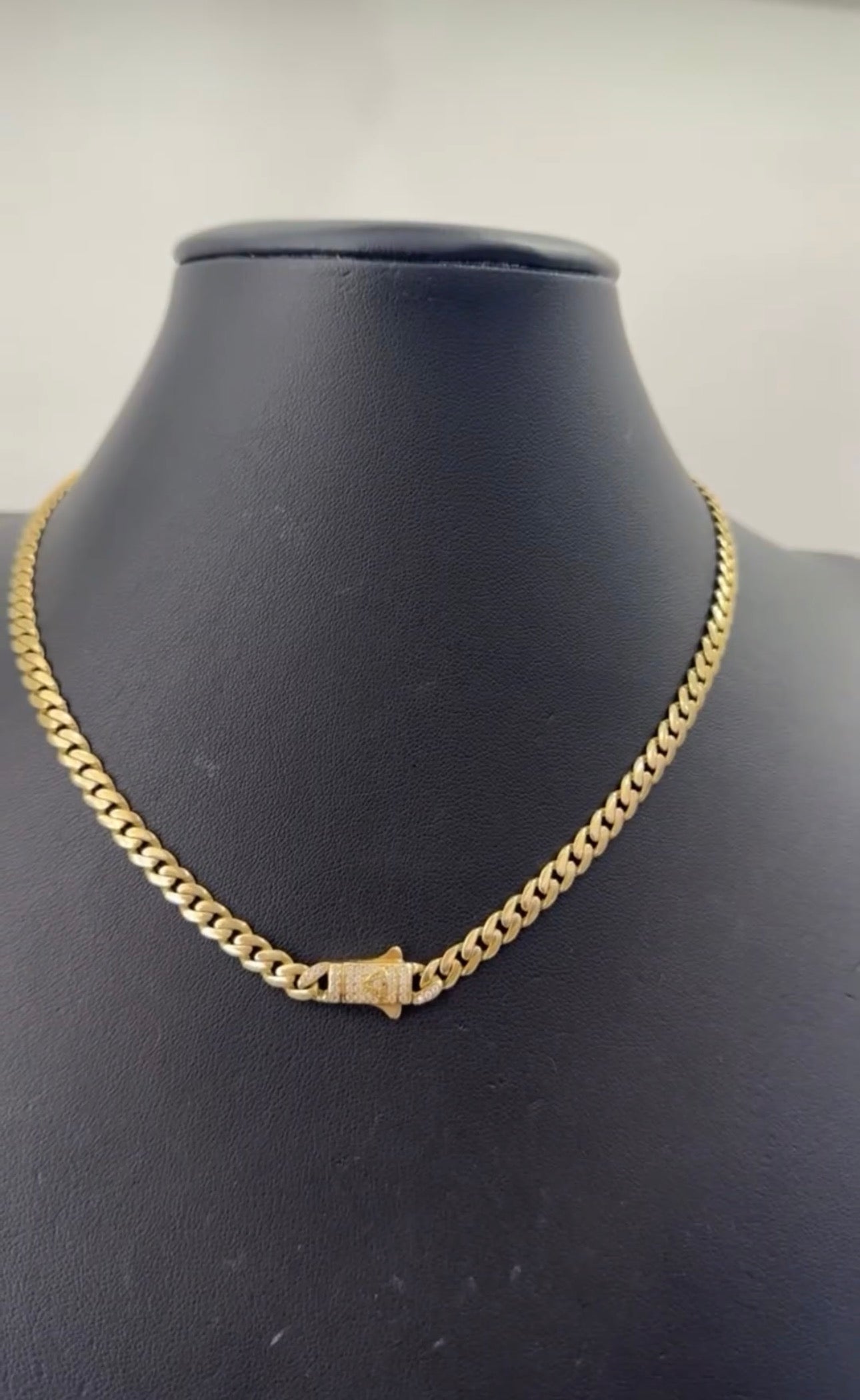 14k Chocker