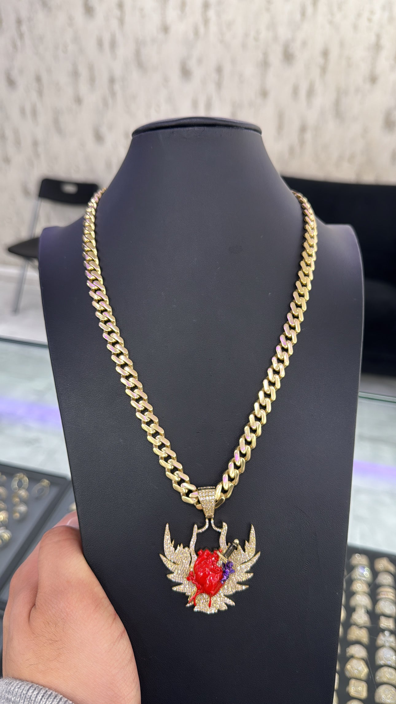 14k cuban chain and pendant